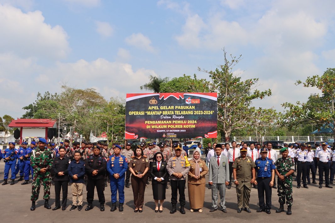 Personil Kodim 1015/Sampit Ikuti Apel Gelar Pasukan Pelaksanaan Operasi Mantap Brata Musi 2023-2024