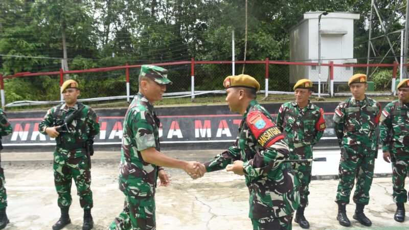 Kunjungan Kerja Kapusdalops TNI Brigjen TNI Putra Widiastawa ke Pos Kotis Gabma Entikong dan Mengecek Uji Fungsi CCTV di PLBN Entikong.