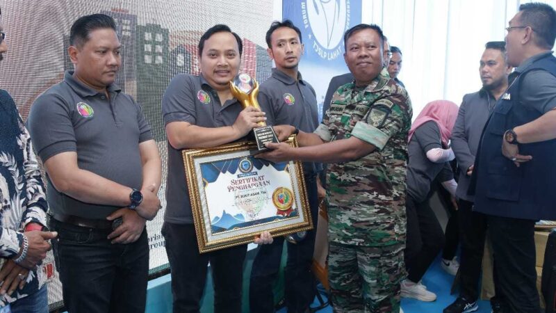 Bukit Asam Raih Gelar Perusahaan Terbaik di Ajang Serelo CSR Award