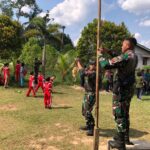 Bentuk Karakter Sejak Dini, Personel Satgas Pamtas RI-Malaysia Yonarmed 10 Bradjamusti Kostrad Laksanakan Giat Fun Game di SD Perbatasan