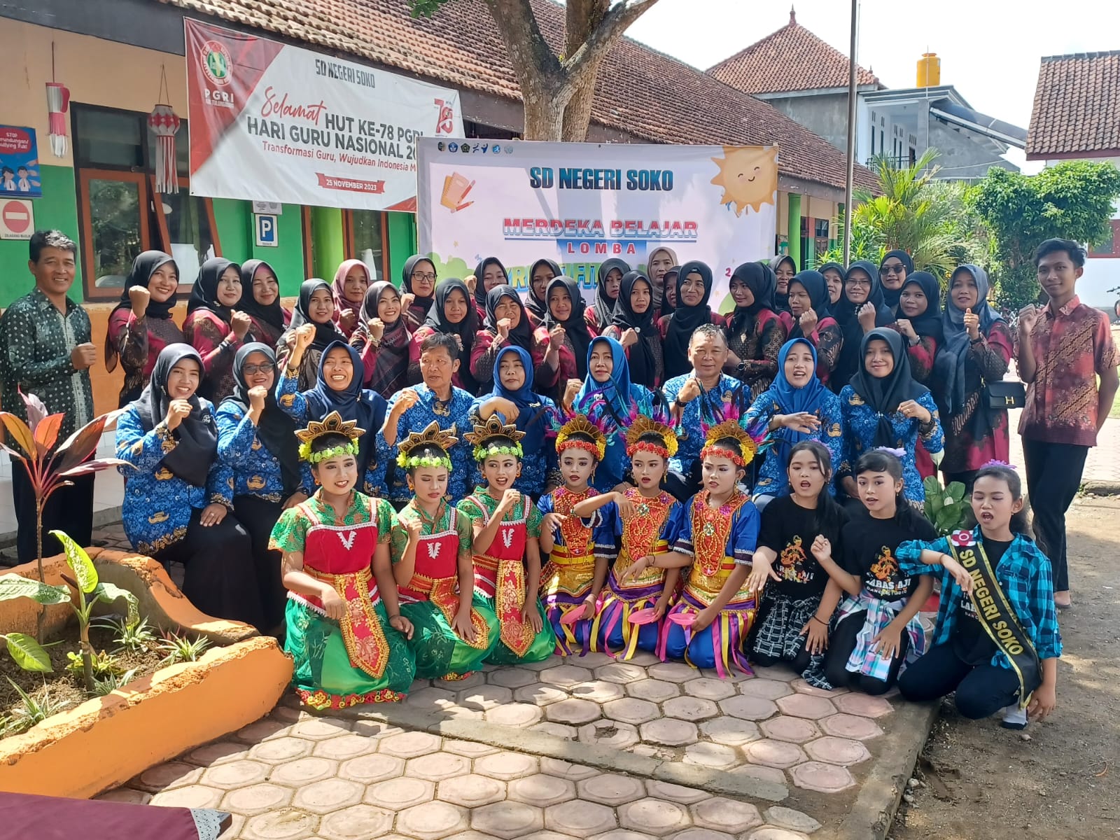 Luar biasa…!! Kreatifitas Siswa SD Negeri Soko Tulungagung Dalam Peringati Hari Guru Nasional 2023
