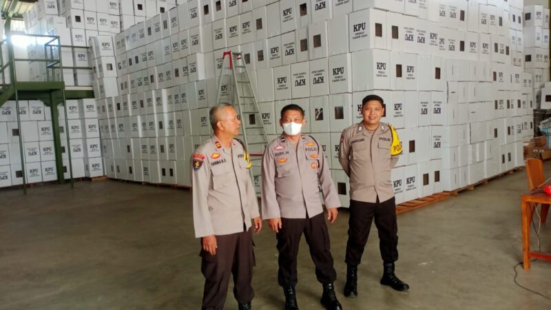 Polres Muara Enim Tingkatkan Pengamanan Gudang Logistik KPU Muara Enim