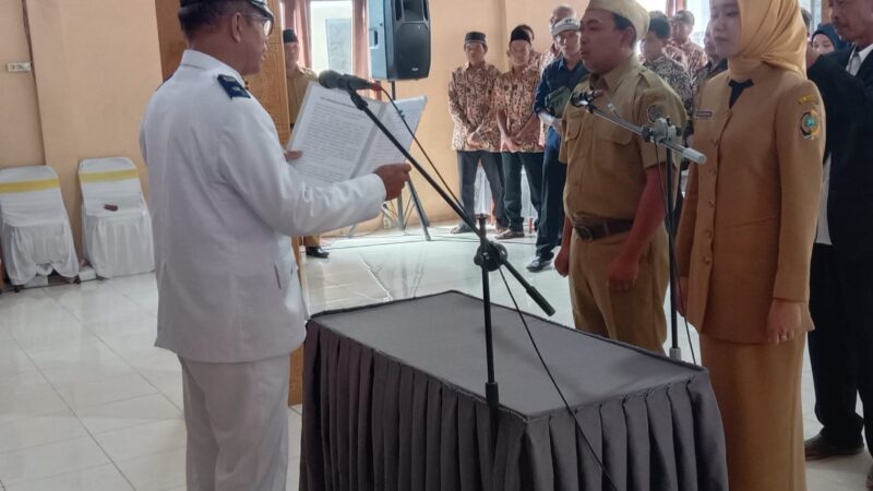 Lantik Perangkat Desa (Kaur Perencanaan dan Kaur Keuangan) Ini Harapan Kepala Desa Tanggulkundung Tulungagung.