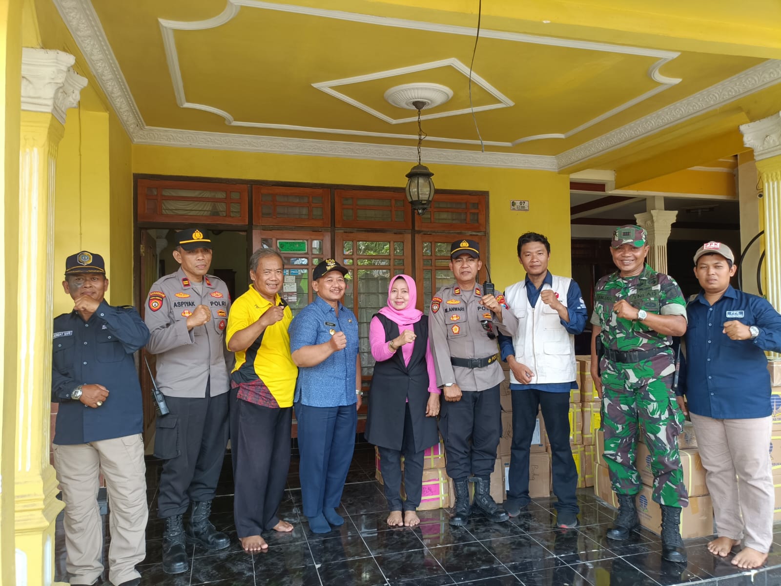 Eratkan Tali Silaturohim, Forkopimcam Bandung Kabupaten Tulungagung Sambangi Kediaman Hj.Suparmi