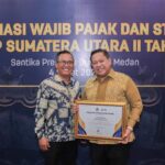 Pemkab Dairi Terima Penghargaan dari Dirjen Pajak, Jadi Wilayah Tertib Bayar Pajak.