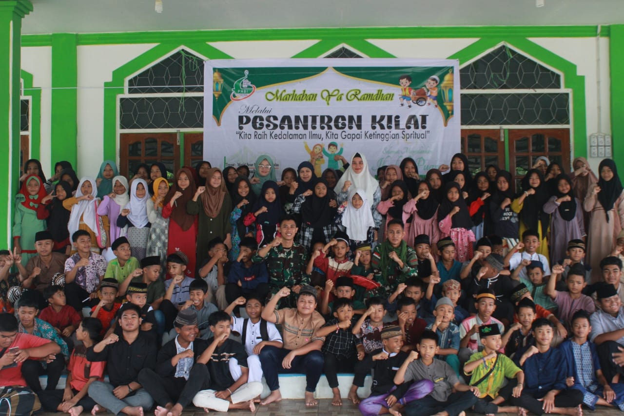 Tingkatkan Keimanan, Satgas Pamtas RI – Mly Yonarmed 10/ Bradjamusti Gelar Pesantren Kilat Untuk Anak-Anak Perbatasan