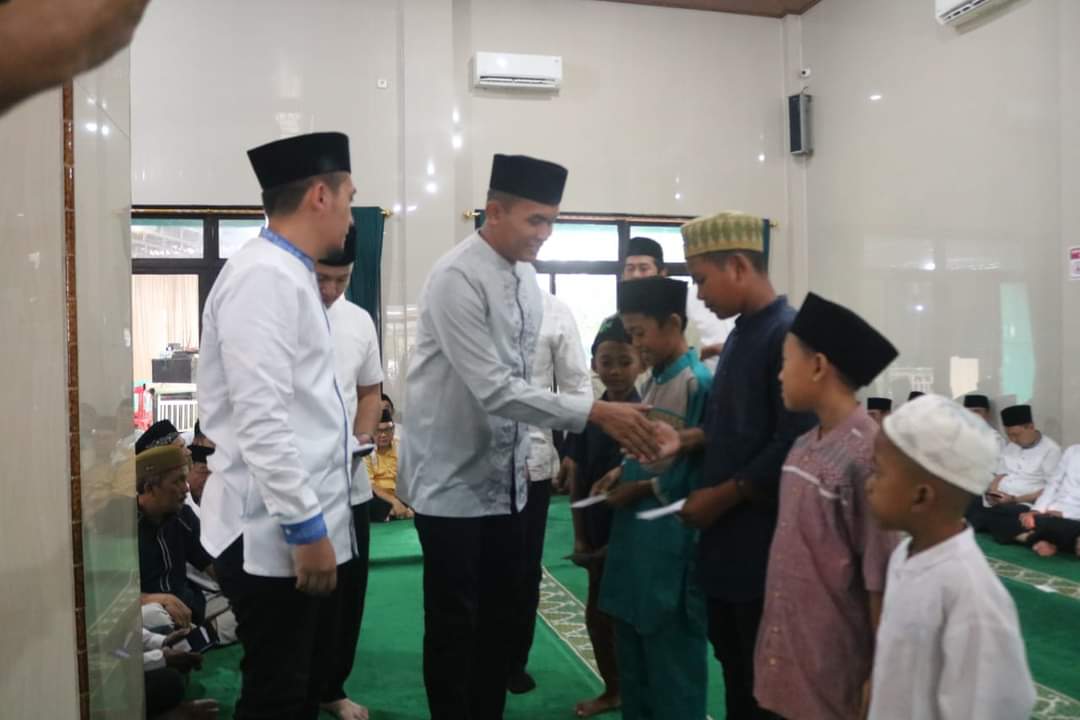 Safari Ramadan Wakil Bupati Lampung Utara, H. Ardian Saputra, S.H. Bertampat Di Masjid Muslimin Desa Ogan Lima, Kecamatan Abung Barat Lampung Utara