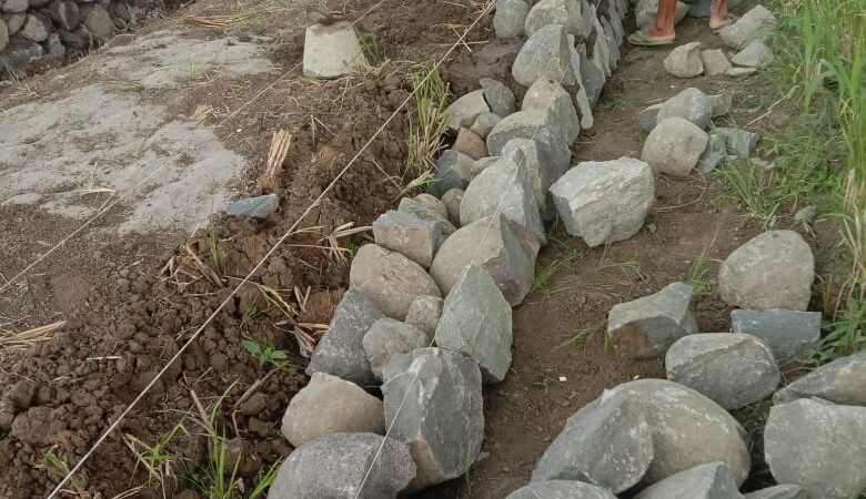 Proyek Talud & Rabat Beton di Desa Baros Brebes Diduga Tidak Seusai Spesifikasi Teknis