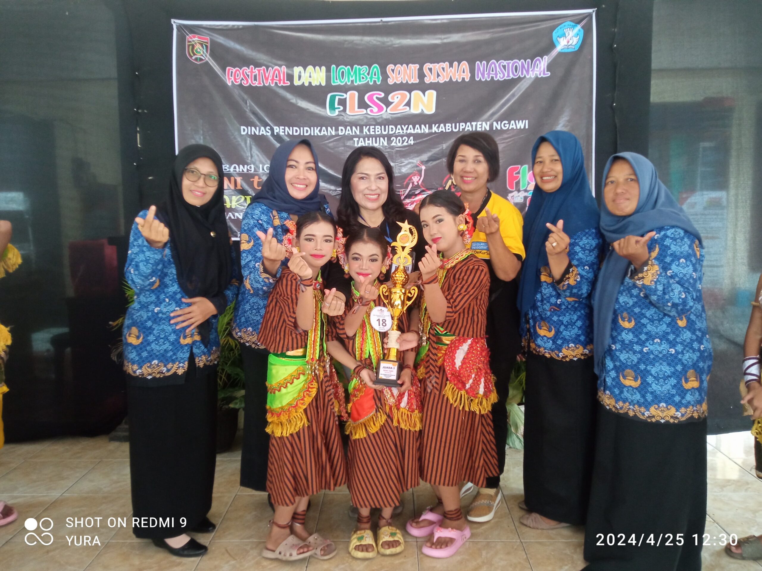 Bangga..! 3 Siswi SDN Pangkur 1 Kecamatan Pangkur Ngawi Juara Lomba Tari Tingkat Kabupaten.