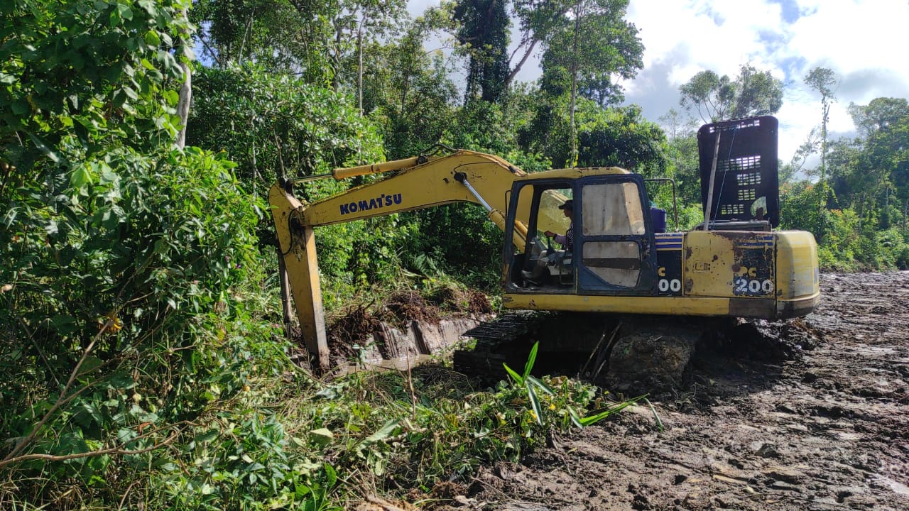 Alat Berat Dimaksimalkan Agar Jalan TMMD Cepat Fungsional