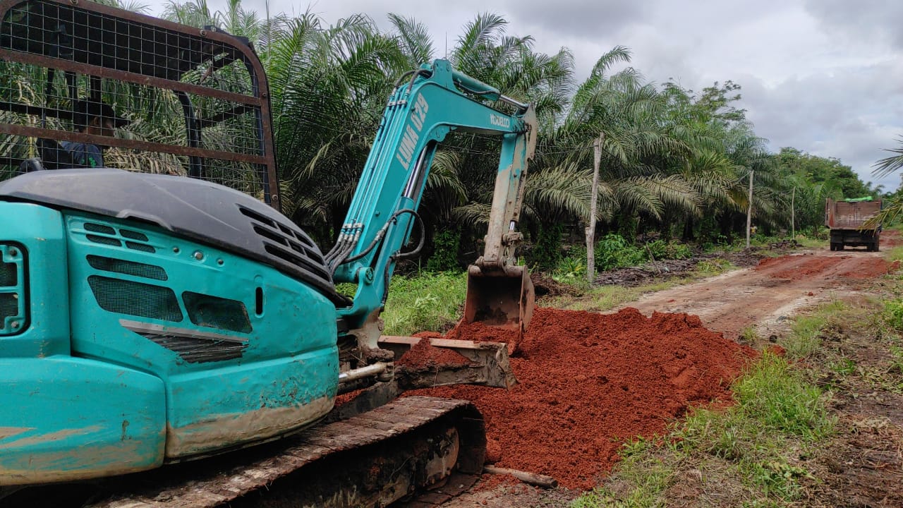 Satgas TMMD Ke 120 Kodim 1015/Sampit Maksimalkan Pengerjaan Penimbunan Badan Jalan