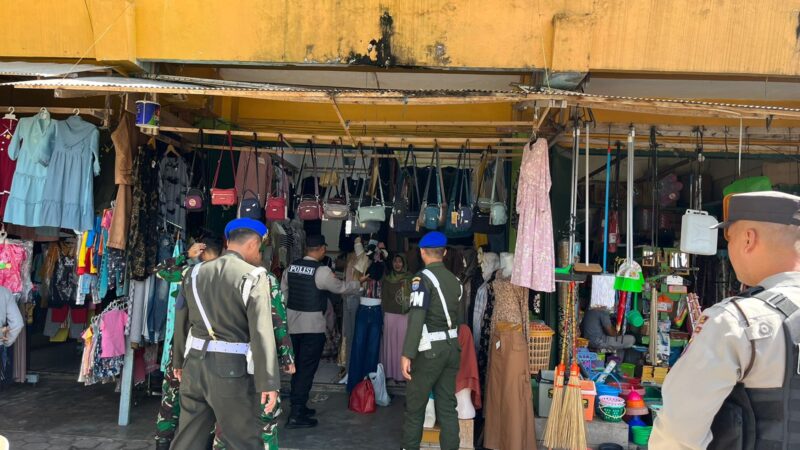 Polres Kobar Dan Instansi Terkait Gencarkan Patroli Dalam Rangka Cipta Kondisi Dan Antisipasi Gangguan Kamtibmas Wilkum Polres Kotawaringin Barat.