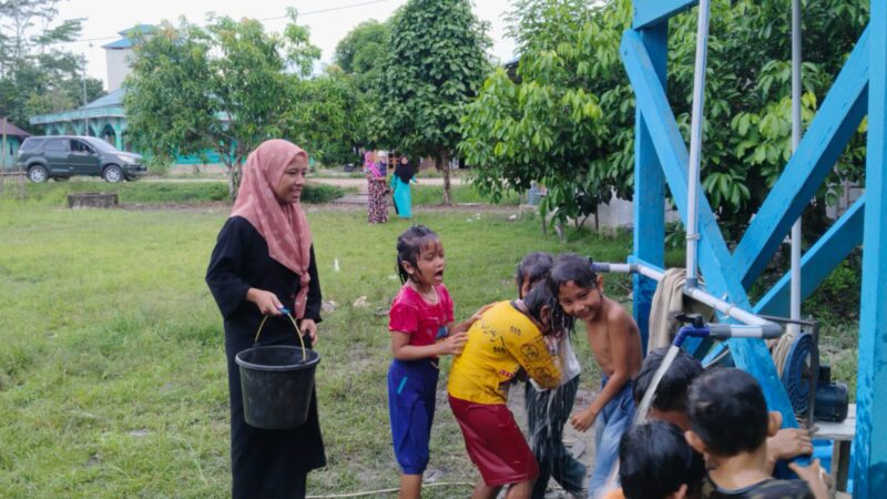 Sumur Bor yang Dibangun Satgas TMMD ke 120 Kodim 1015/Sampit Sudah Bisa Di Nikmati Warga