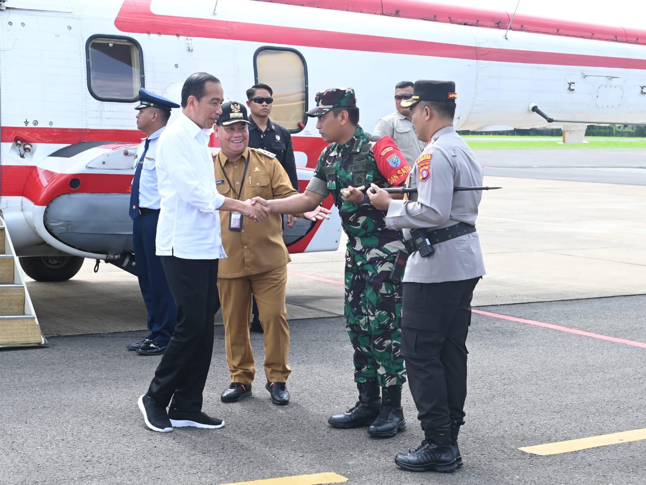 Pangdam XII/Tpr Bersama Kapolda Kalteng Dampingi Kunjungan Kerja Presiden RI Ir.H.Joko Widodo