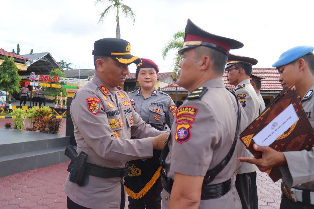 Kapolres Kobar Pimpin Sertijab Kabagsdm Dan Kapolsek Pangkalan Lada