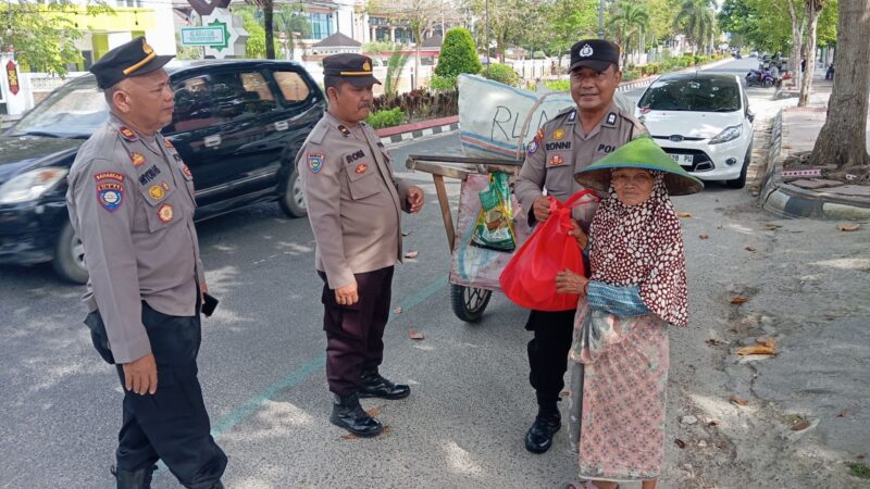 Tak Surut, Polres Kobar Terus Bantu Masyarakat Yang Membutuhkan