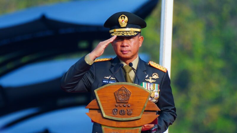 Panglima TNI Melantik 350 Perwira Prajurit Karier TNI TA 2024