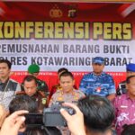 Polres Kobar Musnahkan Barang Bukti Narkotika dan Knalpot Brong