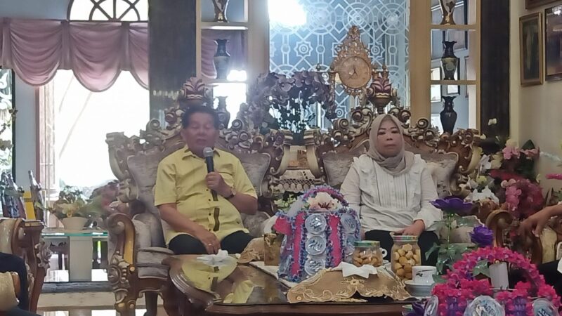 HARYONO BENDAHARA DPD PARTAI GOLKAR KABUPATEN KOTAWARINGIN BARAT MENYAMPAIKAN BAHWA DIRINYA LEGOWO