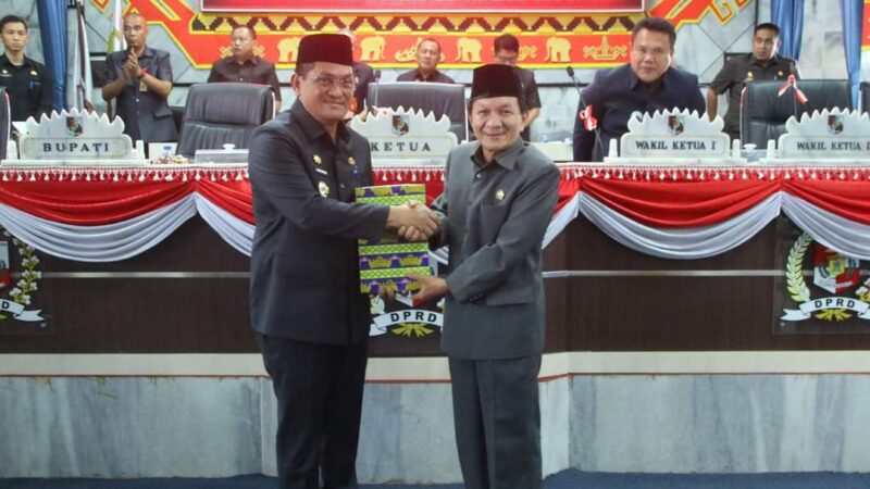 Pj. Bupati Lampung Utara Hadiri Rapat Paripurna Pembahasan Perubahan KUA dan PPAS APBD Tahun 2024