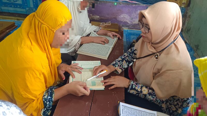 Tekun, Warga Binaan Wanita Lapas Sampit Ikuti Pengajian dan Belajar Baca Al Quran.