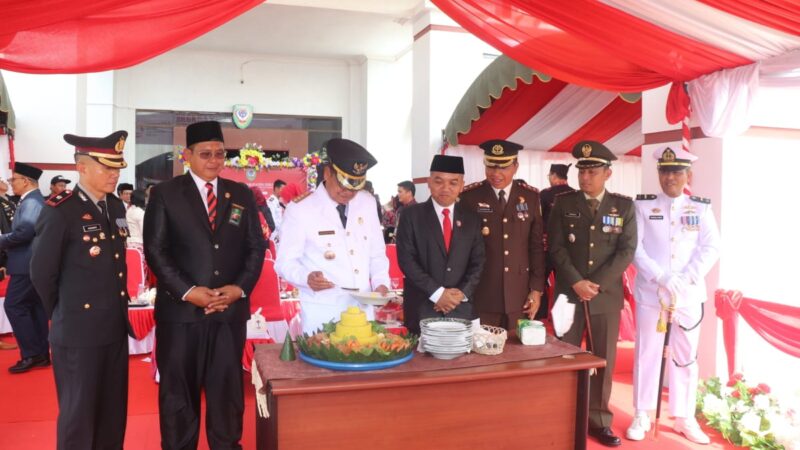 Dandim 1015/Sampit Ikuti Upacara HUT RI ke-79 Di Kantor Bupati Seruyan