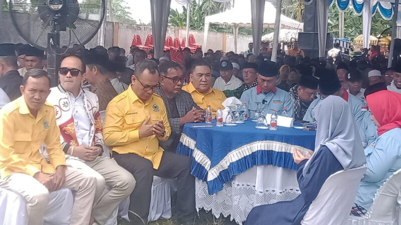 dr.H.ASRI LUDIN TAMBUNAN & LOM LOM SUWONDO Resmi Mendaftar Ke KPU Deli Serdang