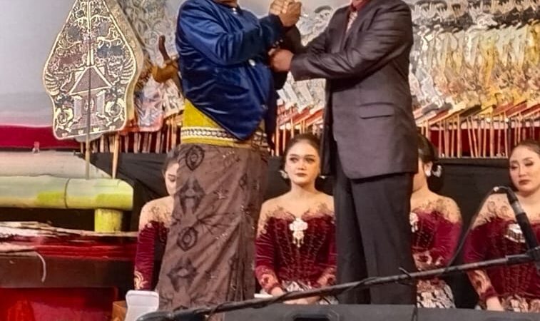 Gelar Wayang Kulit, Tandai HUT RI Ke -79 Serta Tasyakuran Bersih Desa Tanggul Kundung Tulungagung