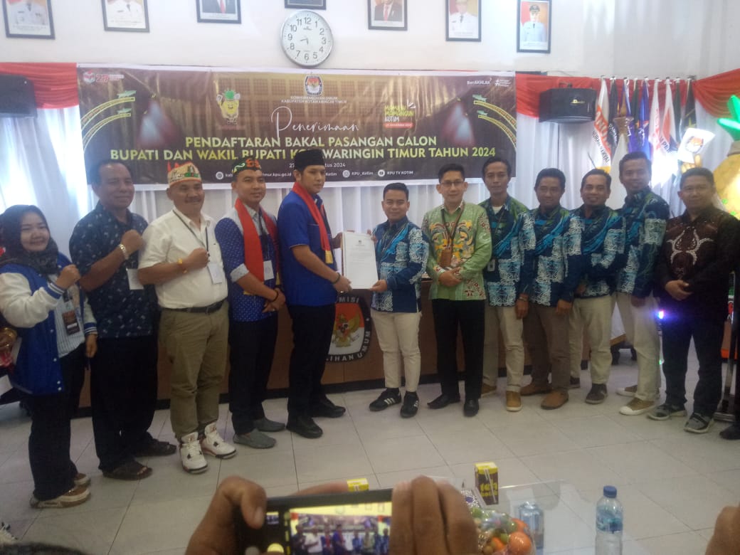 M. Rudini Darwan Ali Dan Paisal Damarsing Resmi Mendaftar di KPU Kotawaringin Timur