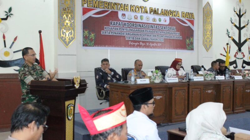 Dandim 1016/Plk Ikuti Rakor Kesiapan Pelaksanaan Pilkada Kota Palangka Raya Serta Penandatanganan Kesepakatan Pilkada Tertib dan Damai