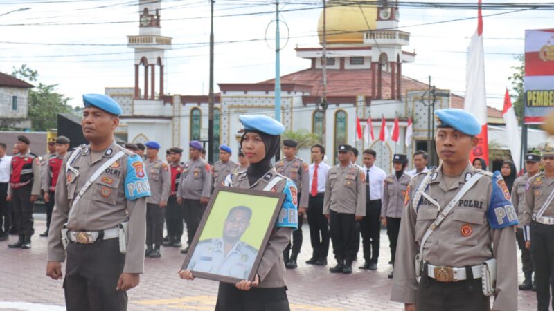 KAPOLRES KOBAR MENGGELAR UPACARA PEMBERHENTIAN TIDAK DENGAN HORMAT (PTDH) KEPADA ANGGOTANYA