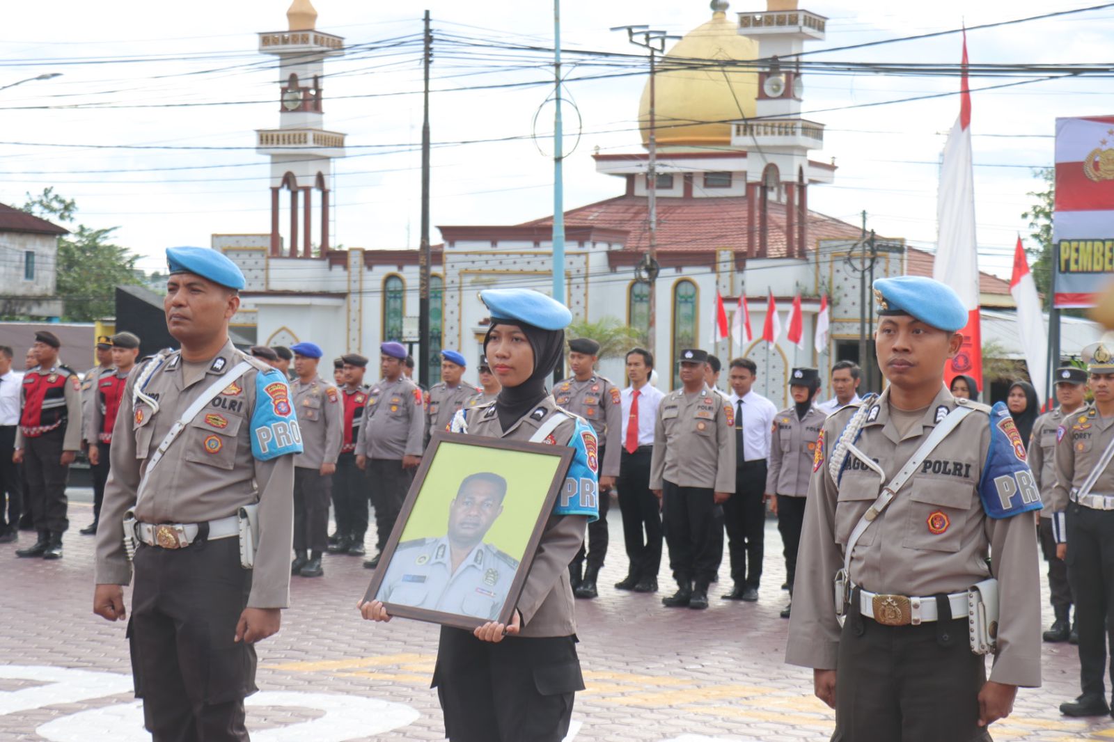 KAPOLRES KOBAR MENGGELAR UPACARA PEMBERHENTIAN TIDAK DENGAN HORMAT (PTDH) KEPADA ANGGOTANYA