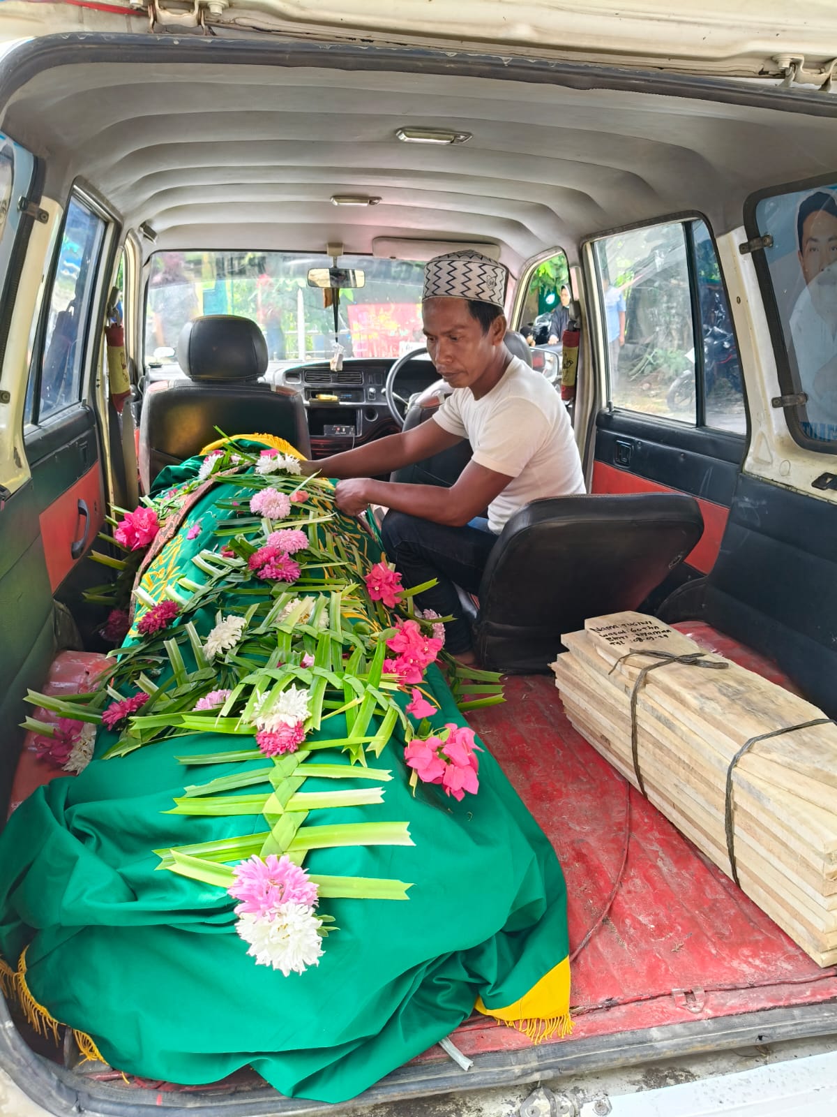 Fan’s Aci Lom Lom “FAL” Sediakan Ambulance Gratis Khusus Warga Deli Serdang