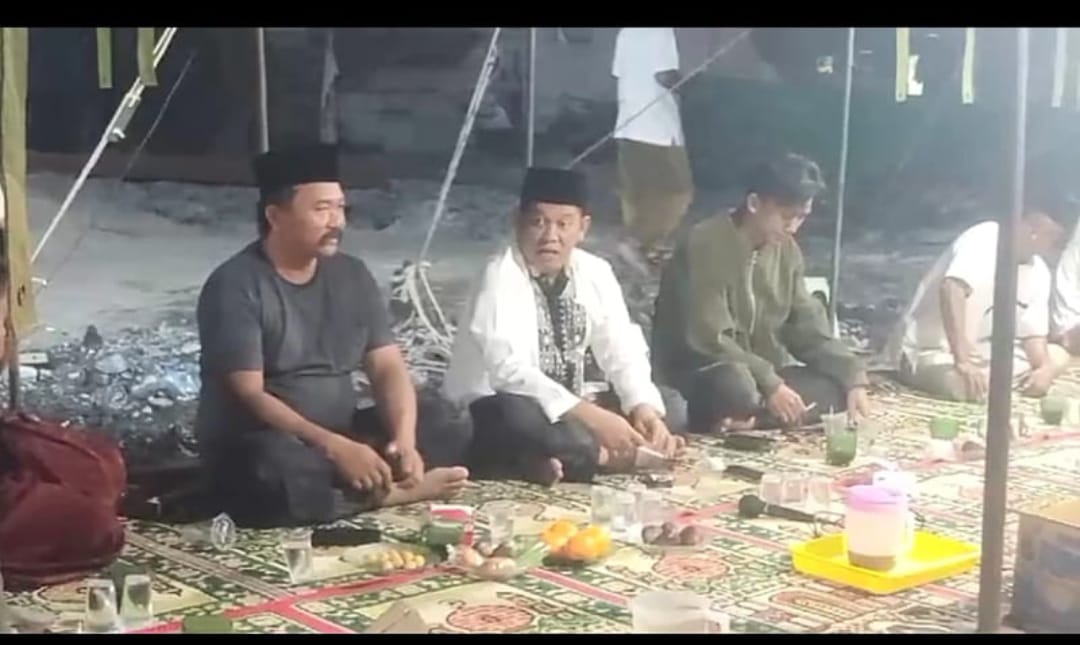 CALON BUPATI KOTAWARINGIN BARAT RAHMAD HIDAYAT MENGHADIRI     PERINGATAN MAULID NABI MUHAMMAD SAW.