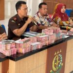 12 Desa di Kecamatan Modo, Kabupaten Lamongan Kembalikan Uang Kelebihan Sisa Anggaran Pelaksanaan Program PTSL.