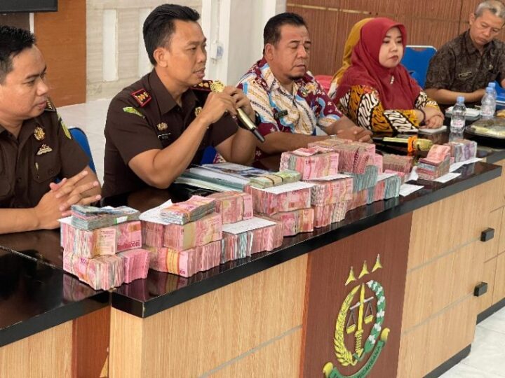 12 Desa di Kecamatan Modo, Kabupaten Lamongan Kembalikan Uang Kelebihan Sisa Anggaran Pelaksanaan Program PTSL.