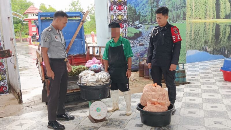 Lapas Kelas IIB Sampit Lakukan Pengecekan Secara Rutin Saat Penerimaan Bahan Makanan