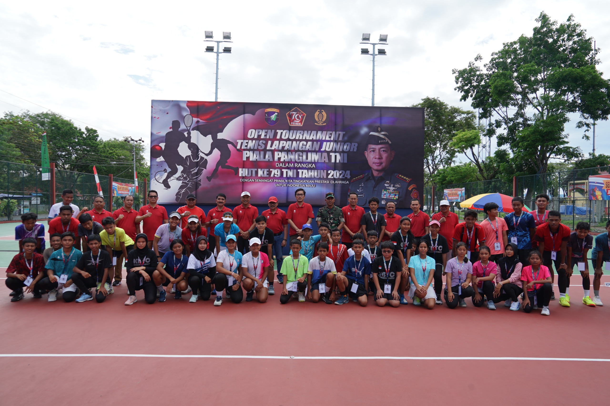 Untuk Mencari Atlet Baru, Danrem 102/Pjg Buka Open Tournament Tennis Lapangan Piala Panglima TNI