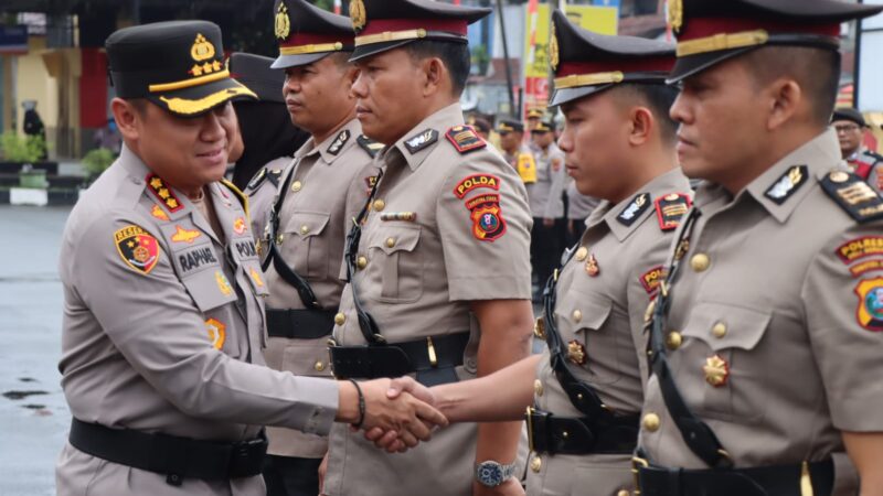 Kombes Pol Raphael Sandhy Cahya Priambodo SIK, Pimpin Sertijab Kasat Binmas Dan 4 Kapolsek Jajaran Polresta Deli Serdang