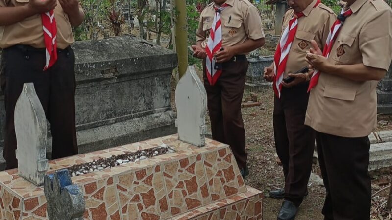 Ziarah Makam Para Pendiri, Rutinitas Wajib Kwarran Bandung Tulungagung.