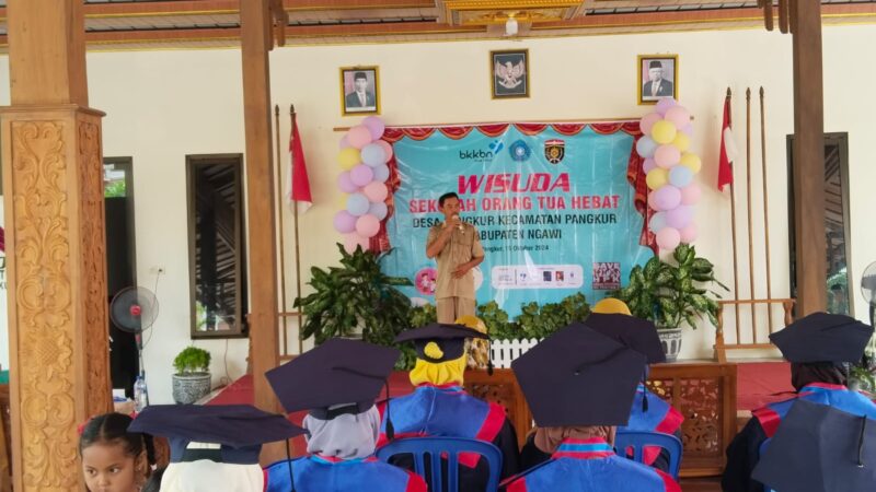 DESA PANGKUR KABUPATEN NGAWI ADAKAN WISUDA SEKOLAH ORANG TUA HEBAT (SOTH)