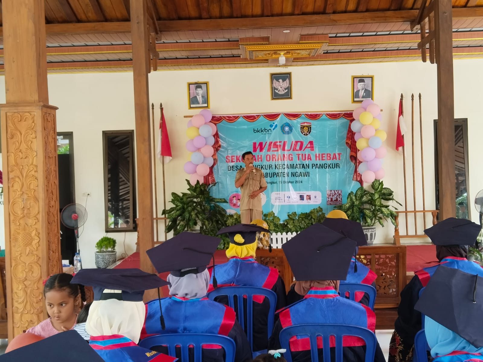 DESA PANGKUR KABUPATEN NGAWI ADAKAN WISUDA SEKOLAH ORANG TUA HEBAT (SOTH)