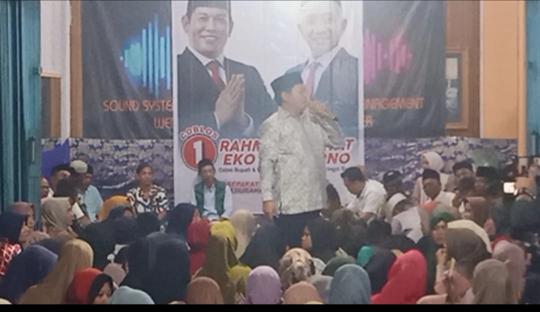 KAMPANYE DIALOGIS PASANGAN CALON PASLON BUPATI DAN WAKIL BUPATI URUT 01 BERLANGSUNG DI KUMAI