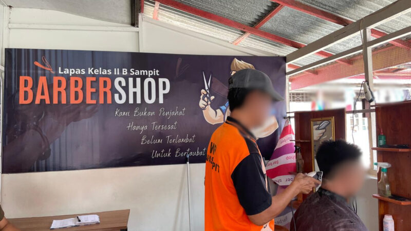 Pembinaan Kemandirian Barbershop Bagi WBP Lapas Sampit, Bekal Hidup Mandiri