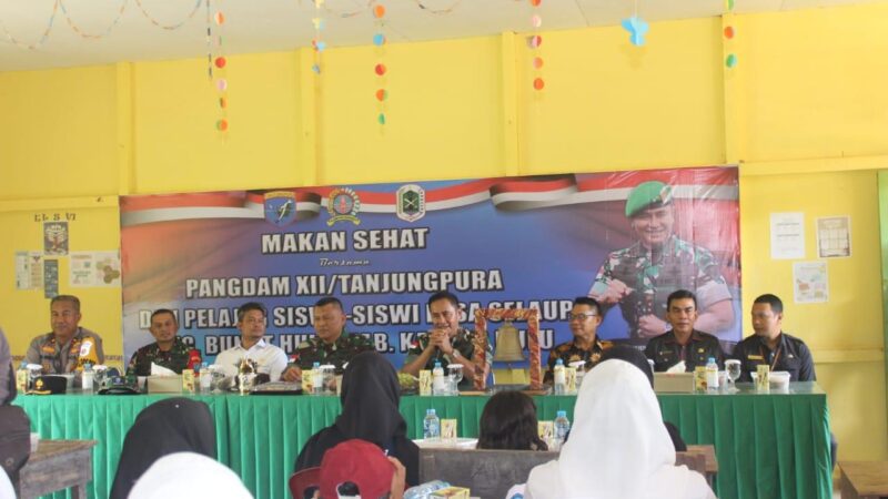 Tingkatkan Gizi Generasi Muda, Pangdam XII/Tpr Makan Sehat Bersama Pelajar Selaup