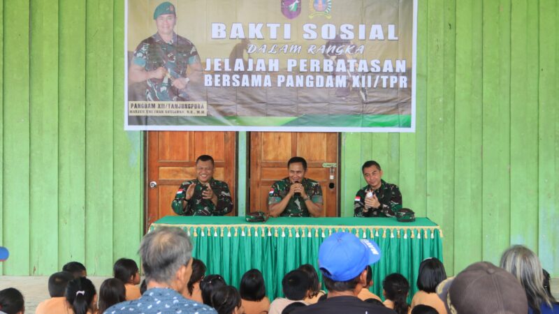 Bakti Sosial di Radin Jaya, Pangdam XII/Tpr Ajak Masyarakat Sukseskan Pilkada