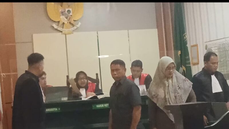 PENGADILAN NEGERI KOBAR KELAS 1B KEMBALI MENGGELAR SIDANG KASUS DUGAAN PEMALSUAN IJASAH