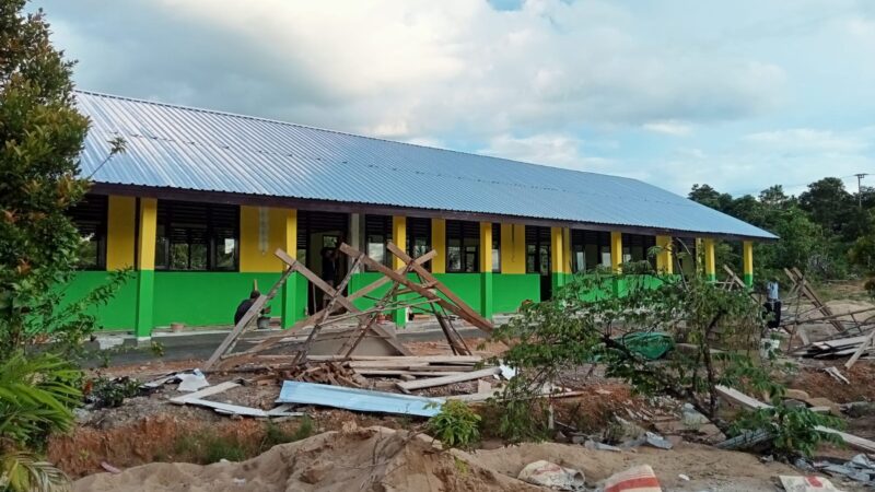 Bangun Ruang Laboratorium Komputer Dan RKB Di SDN Nanga Bulik -7, Program Pengelolaan Pendidikan Disdikbud Lamandau TA.2024