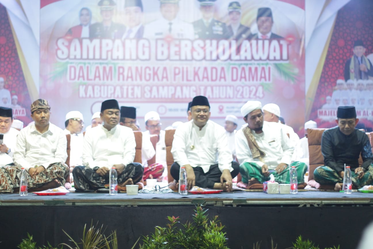 Pemkab Sampang Gelar Sholawat Bersama Menuju Pilkada Damai 2024