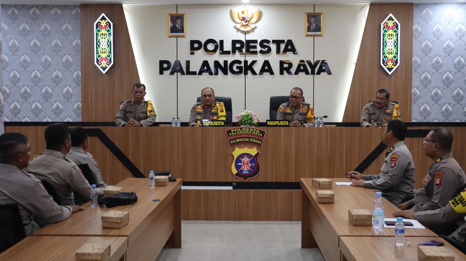 Kapolresta Palangka Raya Ajak Bhabinkamtibmas Tingkatkan Sambang ke Tokoh Masyarakat dan Dukung Program Asta Cita